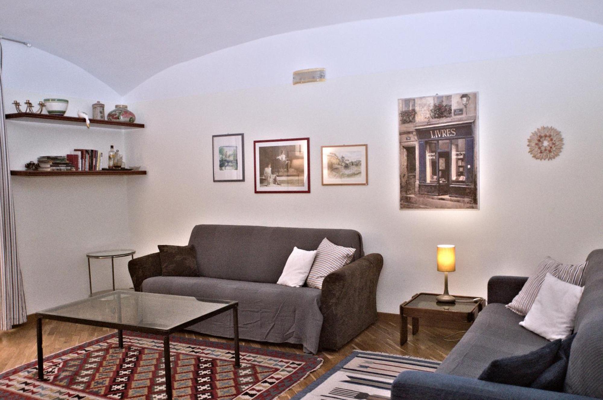 Minerva House *